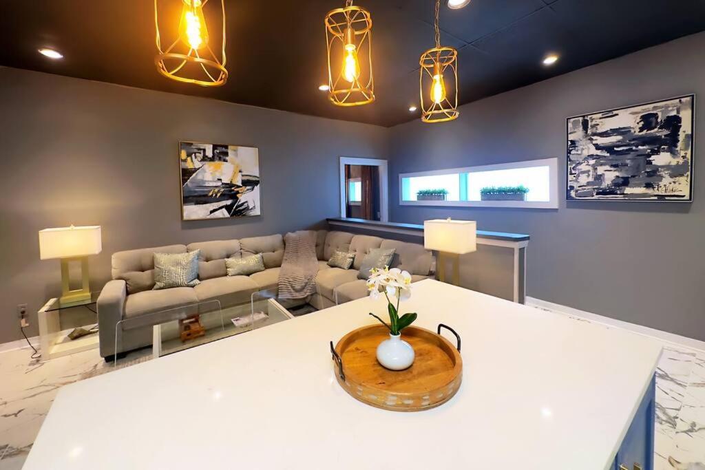 The Q Loft Galveston Villa Buitenkant foto