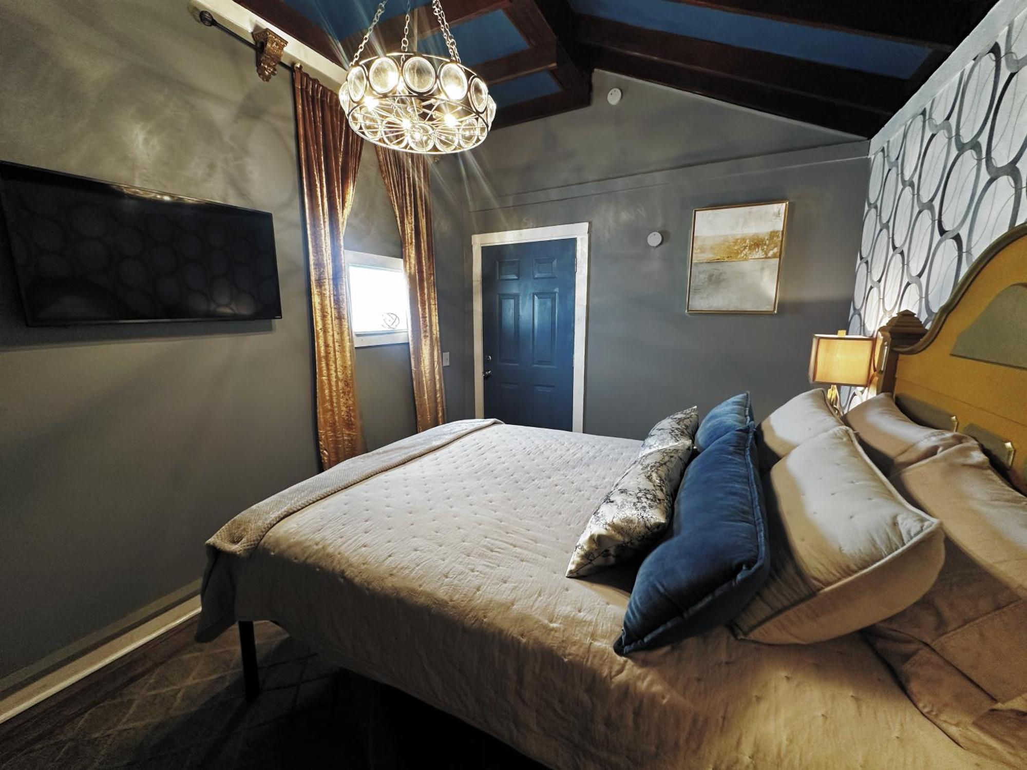 The Q Loft Galveston Villa Buitenkant foto